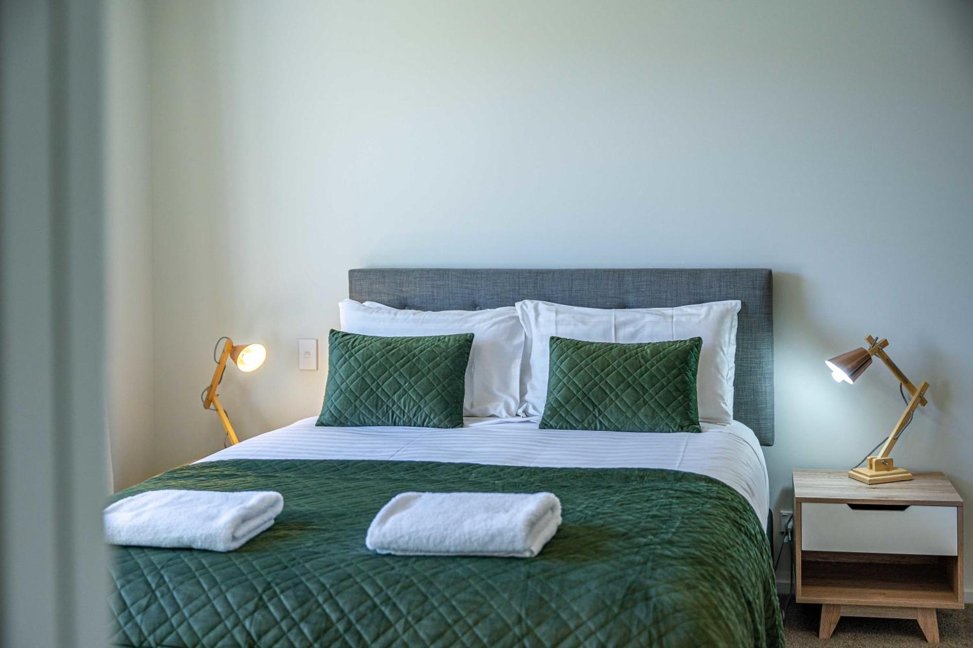 Hoheria Mountain Lodge Wanaka Ngoại thất bức ảnh